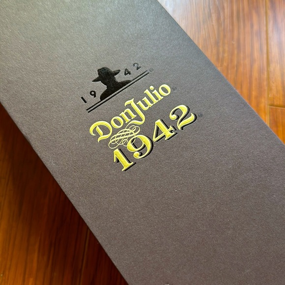 Don Julio 1942 empty box π¦ - Picture 2 of 6